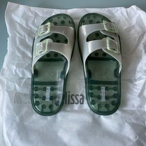 Melissa Slides